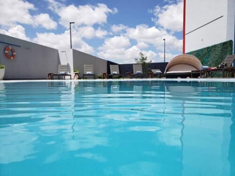 Hilton Garden Inn Salamanca Eksteriør bilde